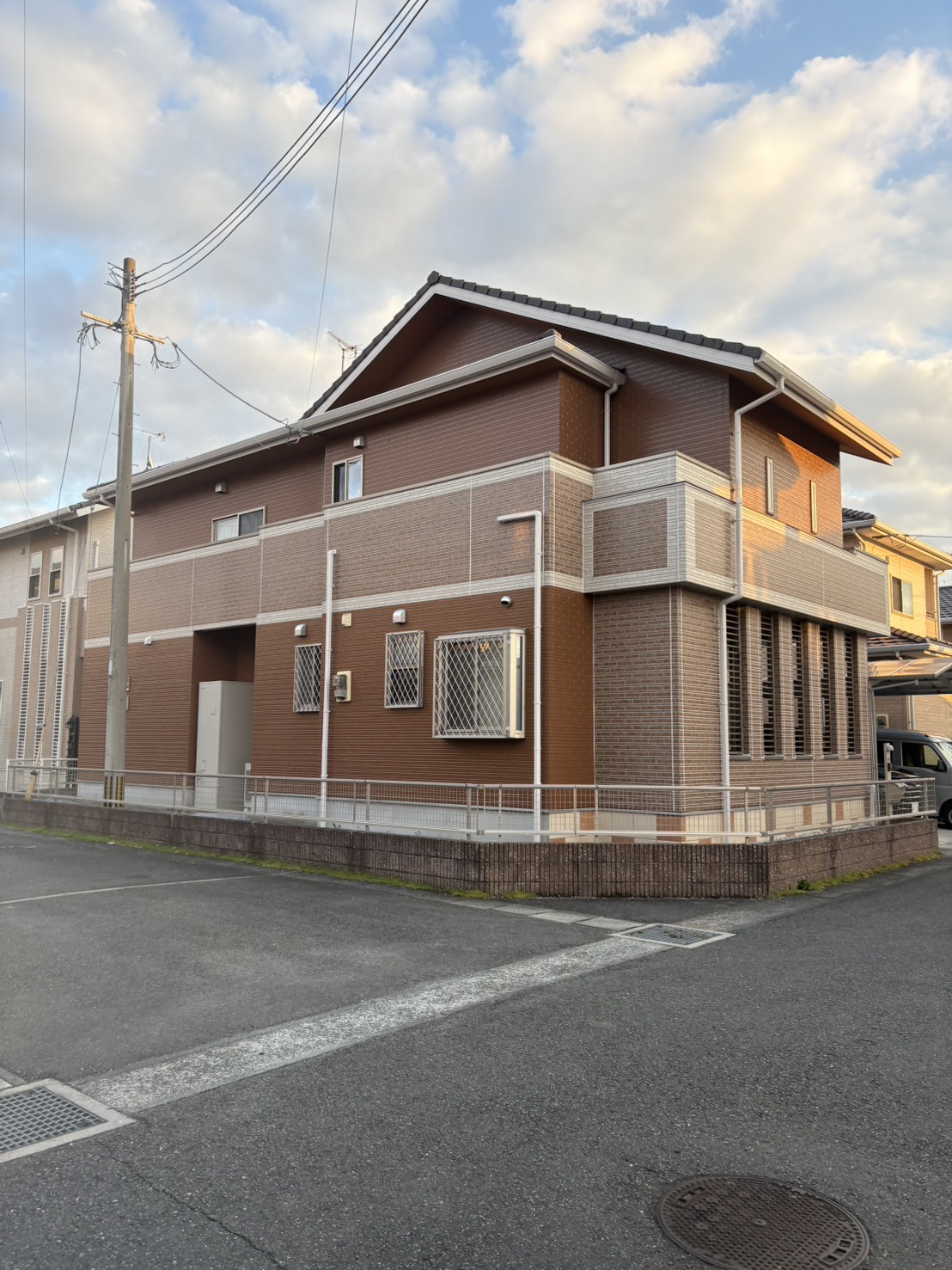 外壁塗装 S様邸_ビフォー アフター